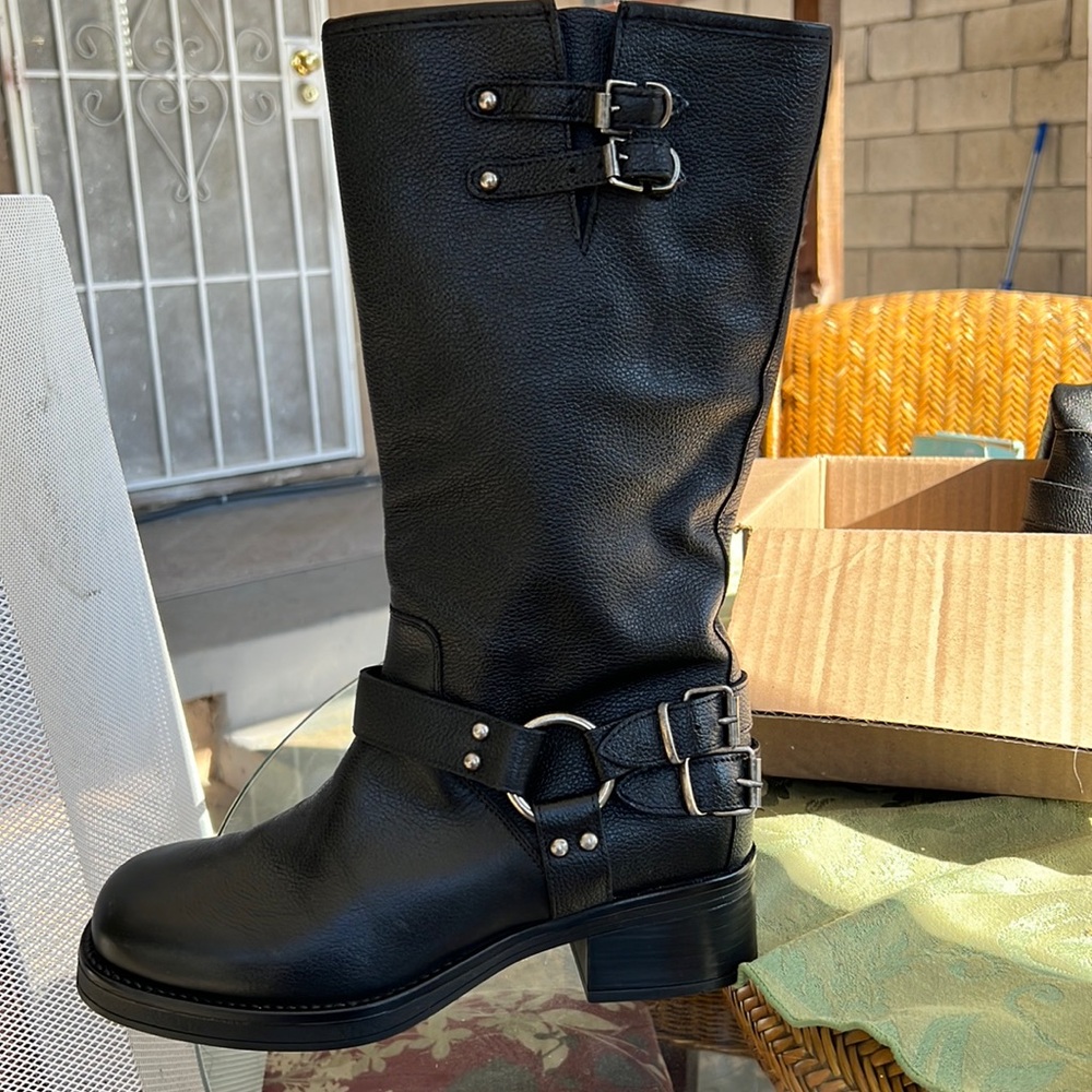Steve Madden boots